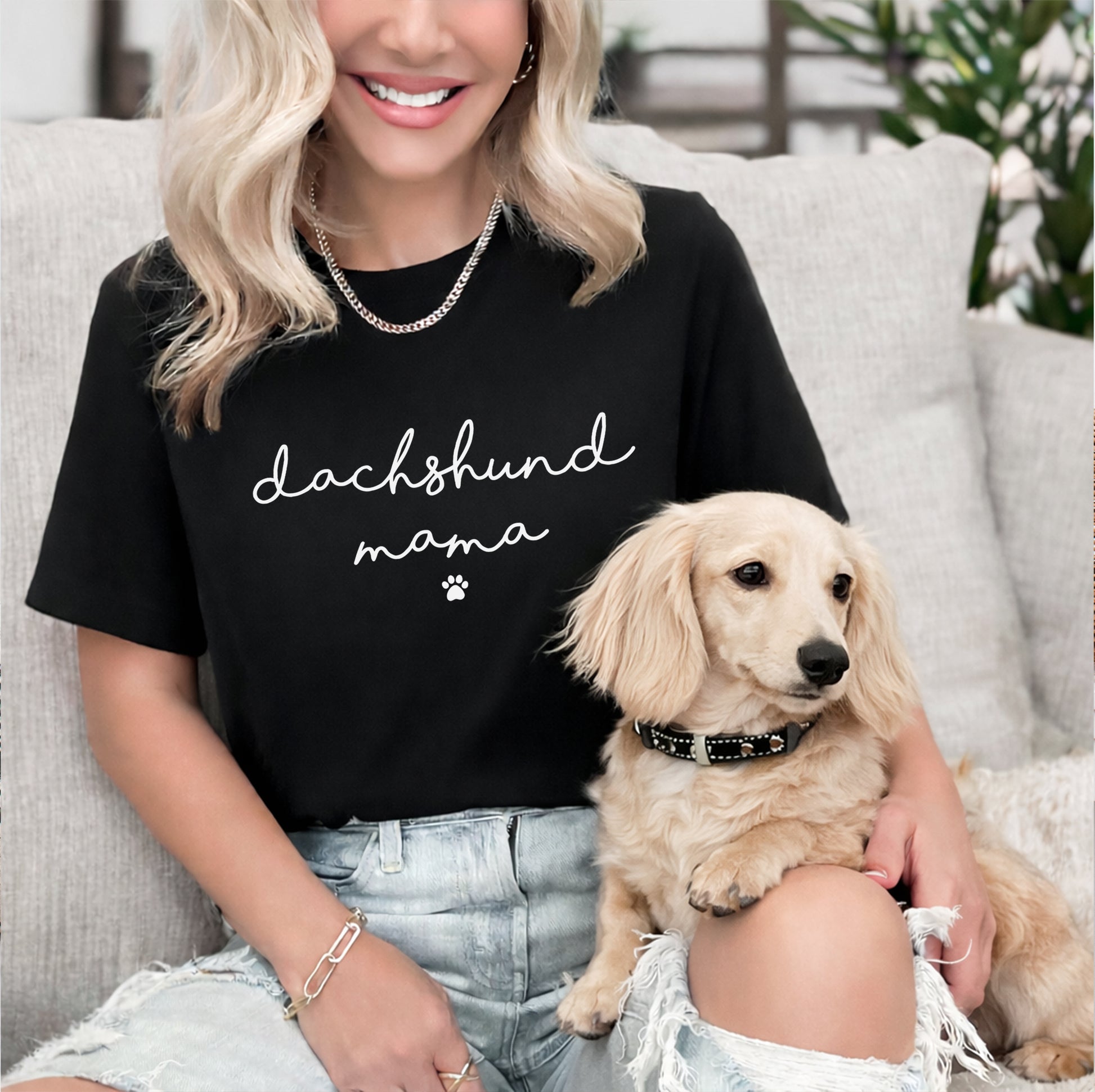 dachshund mama black t shirt